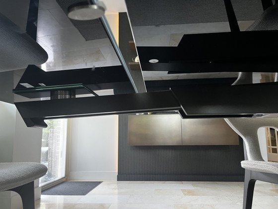Image 1 of Table à manger New Roche Bobois