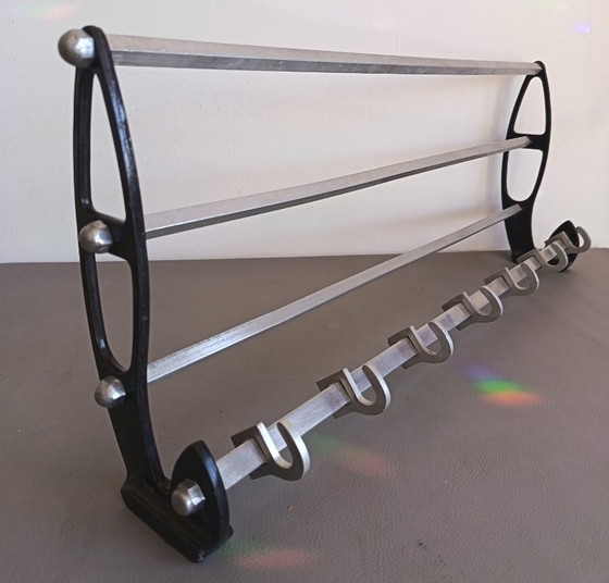 Appendiabiti e porta cappelli da parete in stile Bauhaus di metà secolo – Art Deco, Aluminium (photo 9 of 24)