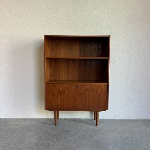 Bibliothèque danoise vintage avec abattant