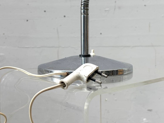 Image 1 of Vintage chromen tafellamp met flexibele arm, Italië, jaren 60.