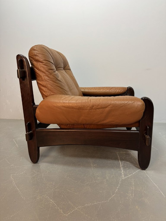 Image 1 of Mid-Century Brazilian Design Jean Gillon 'Rodeio' Lounge Chair in Cognac Leather Upholstery with Jacarandá Wooden Frame.