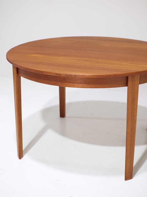 Image 1 of Extendable round dining table teak vintage Danish
