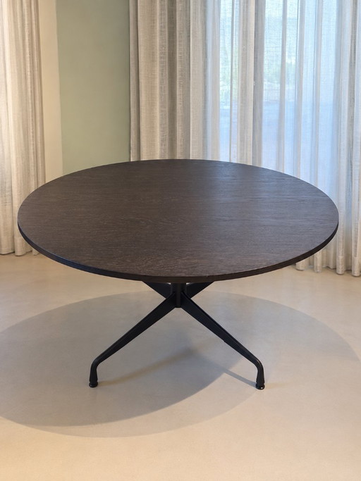 Vitra Eames segmenté