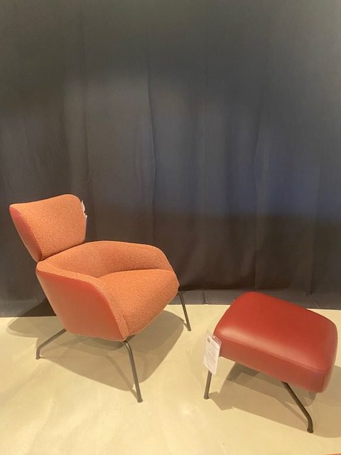 Image 1 of Poltrona Harvink Clip con pouf