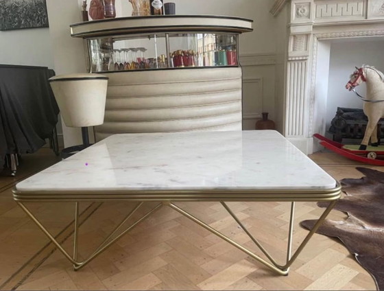 Image 1 of Beautiful coffee table - marble top - metal base