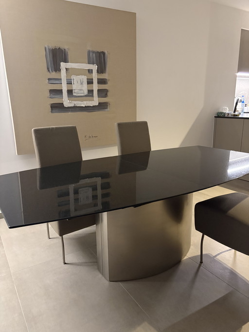 BELGOCHROM DINING TABLE