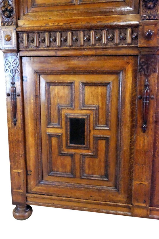 Image 1 of Prachtige 17de eeuwse Zeeuwse kast. 