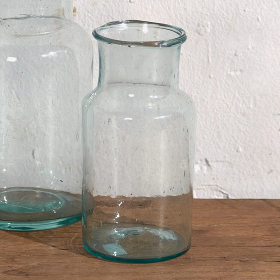 Blauwe antieke flessen (ca. 1920). Set van 2 stuks #18 – Glazen & Karaffen, Glass (photo 11 of 18)