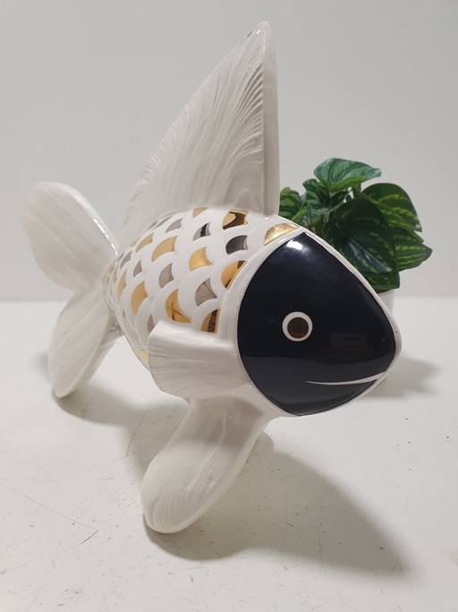 Goebel Paradiso Fisch. Georges Selim, 1985.