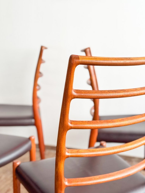 Image 1 of Niels O. Møller Modell 82, Embassy-Stühle aus Teakholz und Leder, 6er-Set, für J.L. Moller