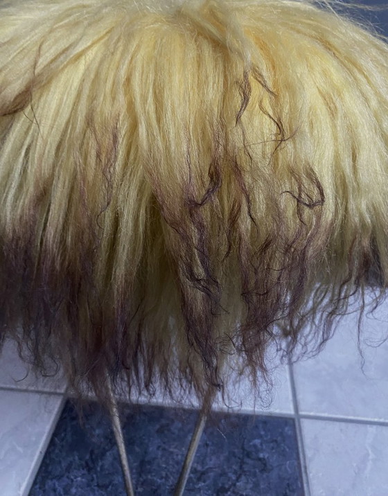 Image 1 of Sgabello in pelle di pecora Angora gialla anni '60