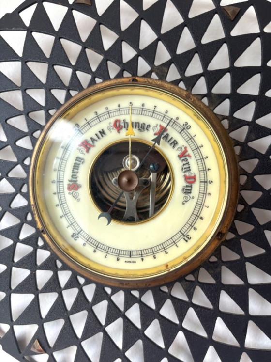 Beautiful vintage MCM starburst or sunburst barometer 50s 60s, Clocks, Glass, Metal, Black (photo 4 of 7)