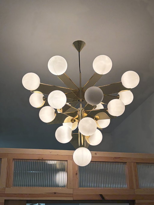 Plane Chandelier - Tom Dixon