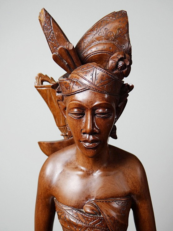 Image 1 of Grande scultura vintage in legno realizzata a mano, raffigurante una ballerina balinese, anni '60-'80.