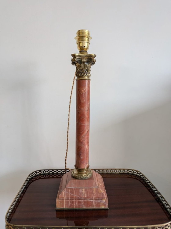 Elegant Neoclassical Column Lamp in Marble and Bronze, Table lamps, Stone, Gold (photo 11 of 13)