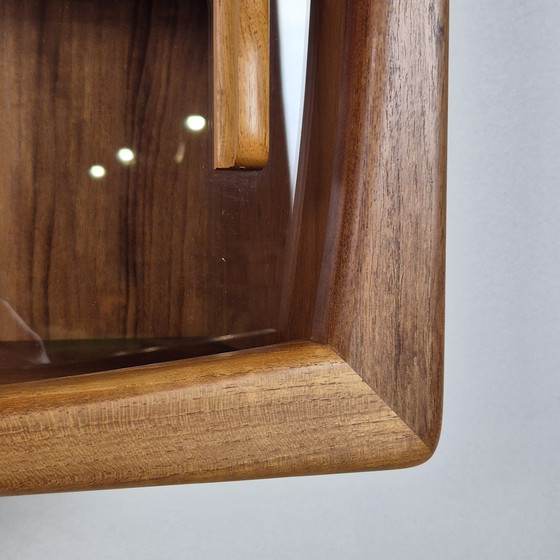 Image 1 of Buffet suspendu vintage danois Dyrlund des années 1960, meuble vitrine mural