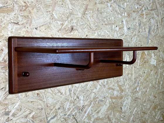 Image 1 of 60er 70er Jahre Garderobe Wandgarderobe Teak von Vildbjerg Møbelfabrik Denmark