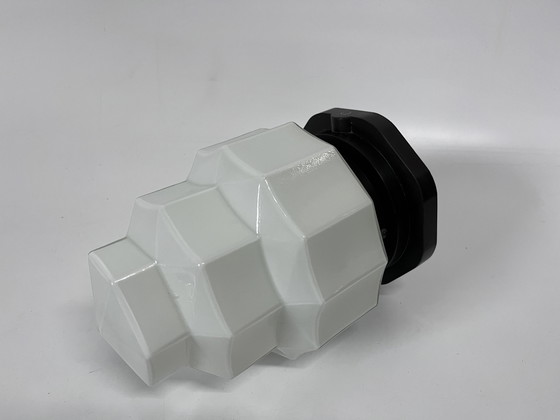 Image 1 of Lampada da soffitto vintage Skyscraper in vetro opalino bianco con attacco in bachelite