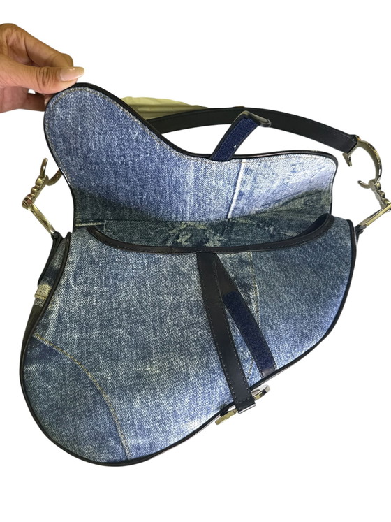 Image 1 of Dior zadeltas