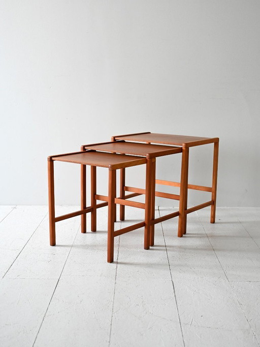 Ensemble de 3 tables gigognes en teck scandinave vintage