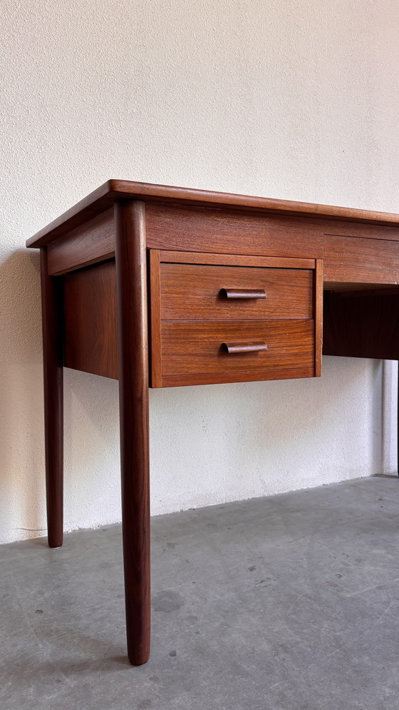 Image 1 of Vintage Deens bureau teak