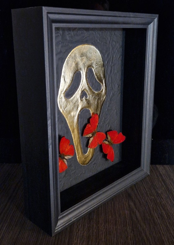Image 1 of Véritables papillons sur or 23 carats Masque Scream taxidermie œuvre d'art dans un cadre