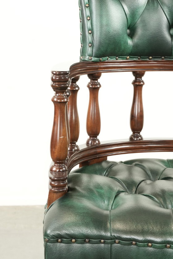 Image 1 of Silla de escritorio/silla auxiliar Chesterfield de piel de vaca con estampado de llamas verdes, estilo inglés.
