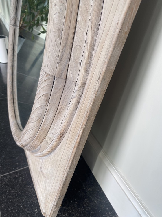 Image 1 of Landelijke, houten spiegel