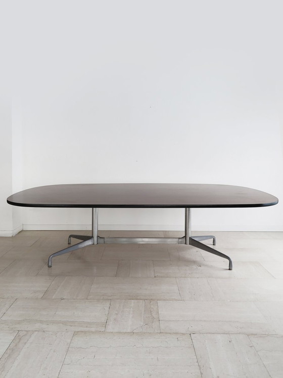 Tavolo grande in legno e alluminio di Charles & Ray Eames per Herman Miller, anni '60 – Lampade da tavolo (photo 2 of 23)