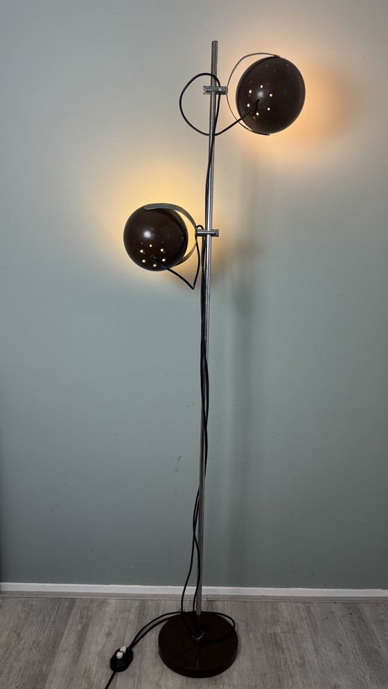 Image 1 of Lampadaire vintage des années 1970, âge de l'espace, globe marron