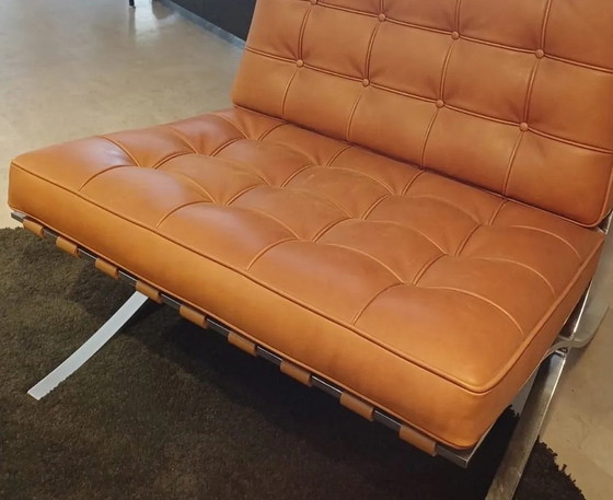 Image 1 of Sillón Knoll Barcelona - Nuevo, sin estrenar, en piel color caramelo y coñac - Diseño de L. Mies van der Rohe y Lilly Reich, 192