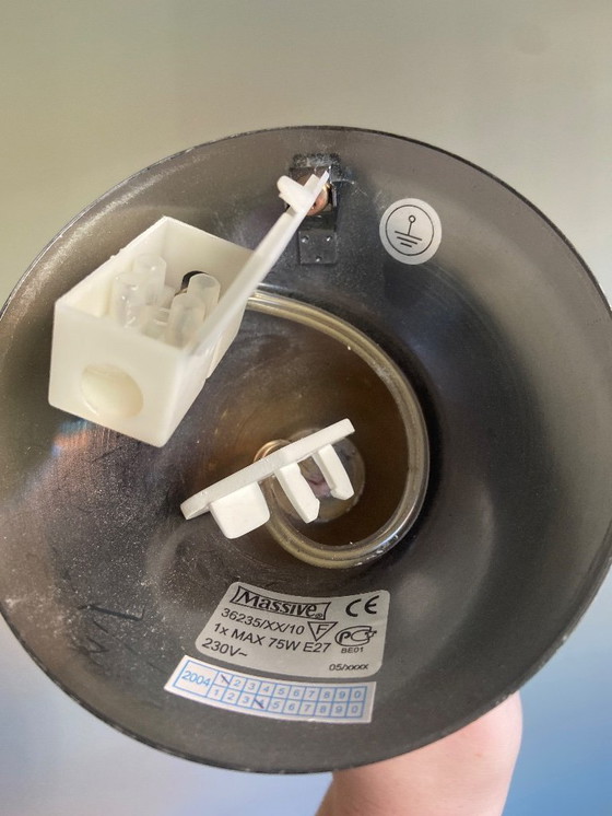 Image 1 of Set di 2 lampade a sospensione vintage Philips – vetro opalino e ottone – anni '70