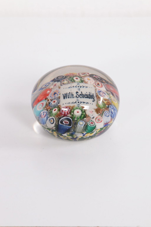 Mooie paperweight met de naam wilh scheidig erin,1900