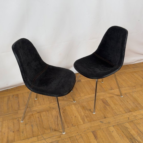 Image 1 of Vintage Herman Miller DSX glasvezel stoel van Ray & Charles Eames, 1971 - Mid Century Modern Icoon, zwarte bekleding
