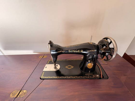 Image 1 of Macchina da cucire Singer con cassetti, 1927