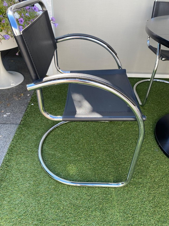 Image 1 of Set da pranzo di design Thonet con sedie Bauhaus