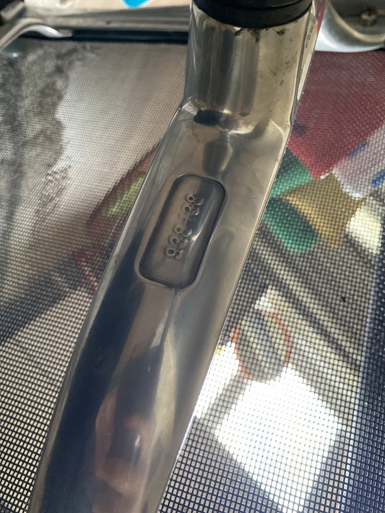 Image 1 of Sedia da ufficio Vitra Eames Aluminium EA 101 in rete nera