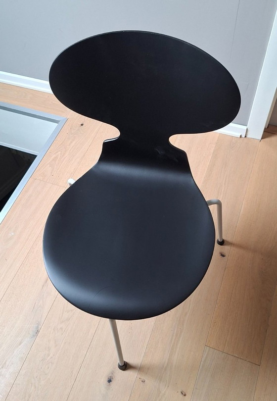 Image 1 of Sedia nera, modello 3100