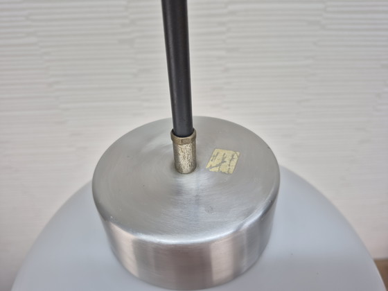 Image 1 of Lampada di design italiano vintage anni '70. Lampada a sospensione in stile spaziale.