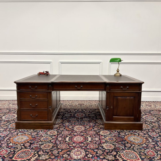 Scrivania da partner inglese classica molto grande – Scrivanie, Leather, Wood (photo 2 of 20)
