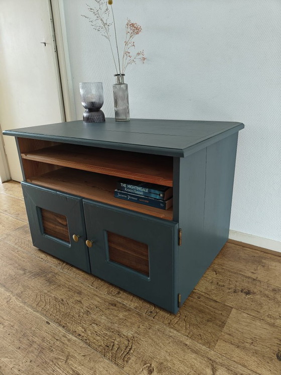 Meuble gris-bleu vintage / Meubles tv – Détails en bois – Brass, Wood (photo 4 of 7)