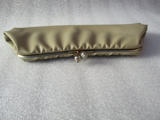 Image 1 of Fred de la Bretoniere, Vintage handtasje met messing lijst, Ca 1970.