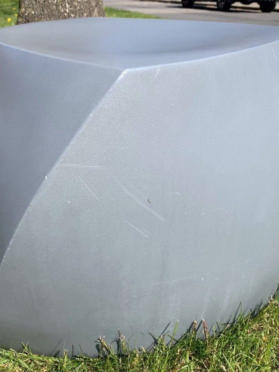 Image 1 of Set of 2 seating elements – Three Sides Cube (Frank Gehry)