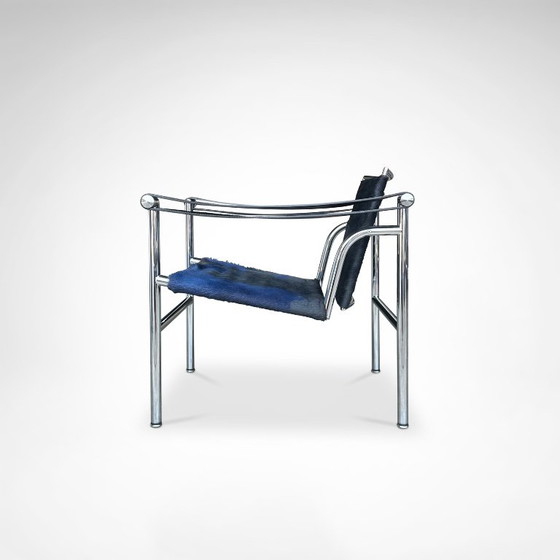 Poltrona LC1 in pelle di cavallino blu e nera, disegnata da Le Corbusier e altri per Cassina, anni '90. (photo 3 of 12)