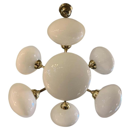 Lustre Sputnik en laiton doré avec 8 globes en verre opalin, années 1970