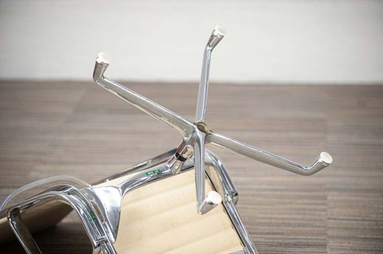 Image 1 of Herman Miller Ea116 - Poltrona modello vintage anni '70