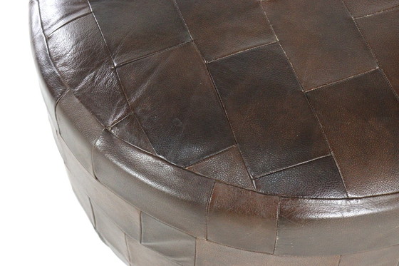 Image 1 of Puf de cuero