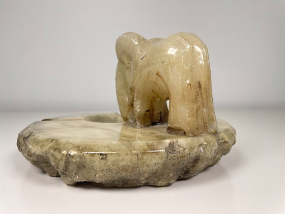 Image 1 of Posacenere Elefante in alabastro intagliato a mano Albasten Olifantenasbak