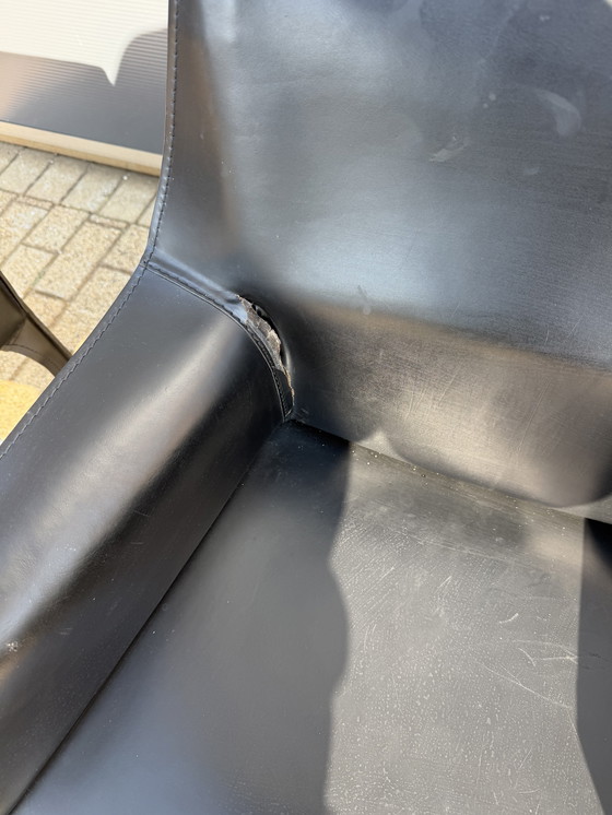 Image 1 of 2x Cassina Cab 413 Mario Bellini met armleuningn in zwart Tuig leder