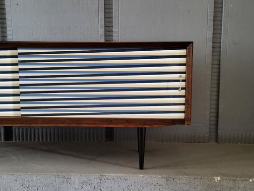 Credenza vintage in legno di noce, anni '60, colore